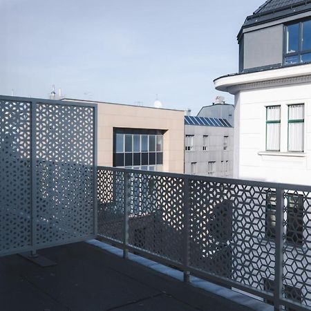 Triangle City Apartment II Wina Bagian luar foto