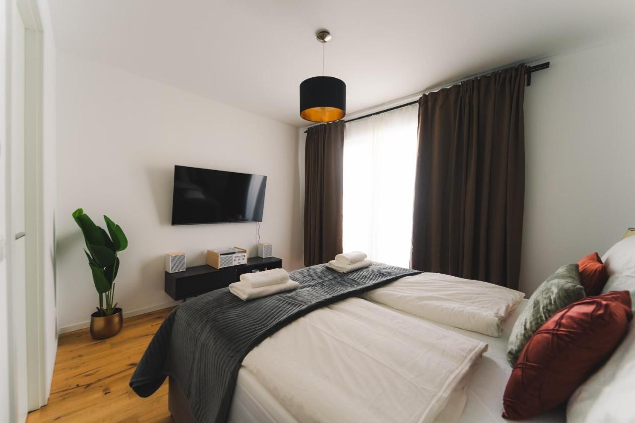 Triangle City Apartment II Wina Bagian luar foto
