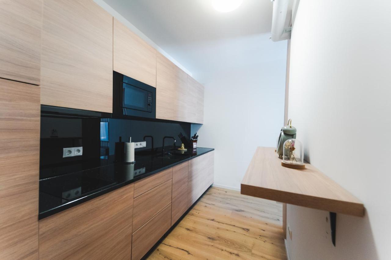 Triangle City Apartment II Wina Bagian luar foto