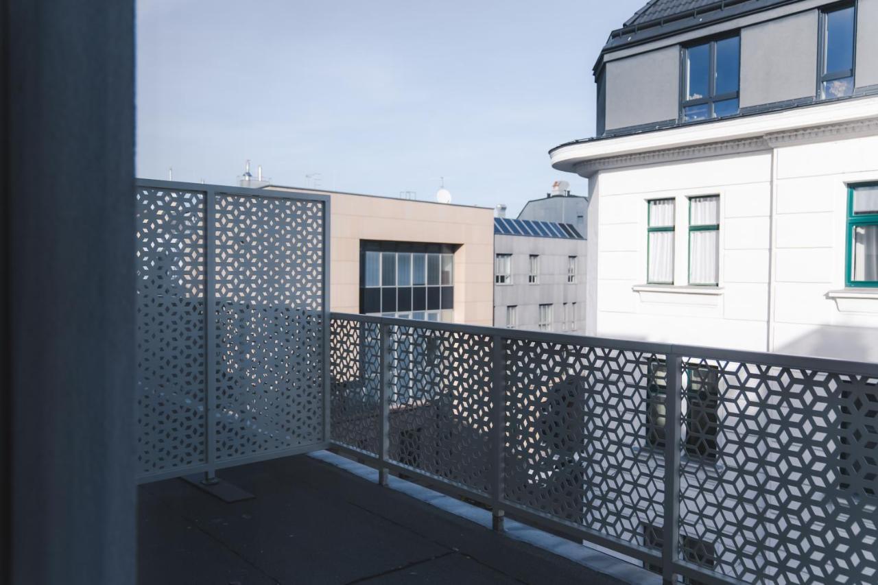 Triangle City Apartment II Wina Bagian luar foto