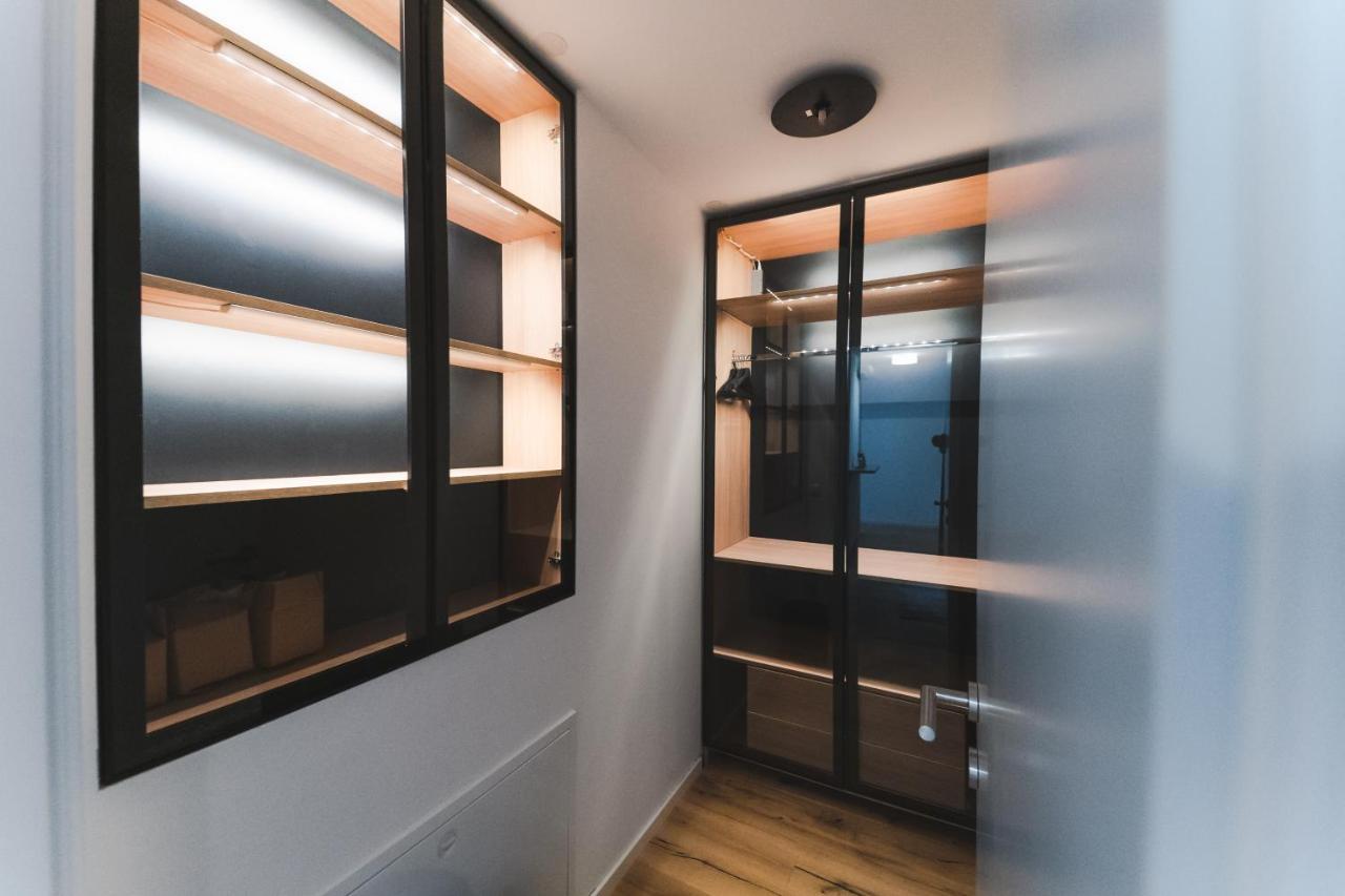Triangle City Apartment II Wina Bagian luar foto