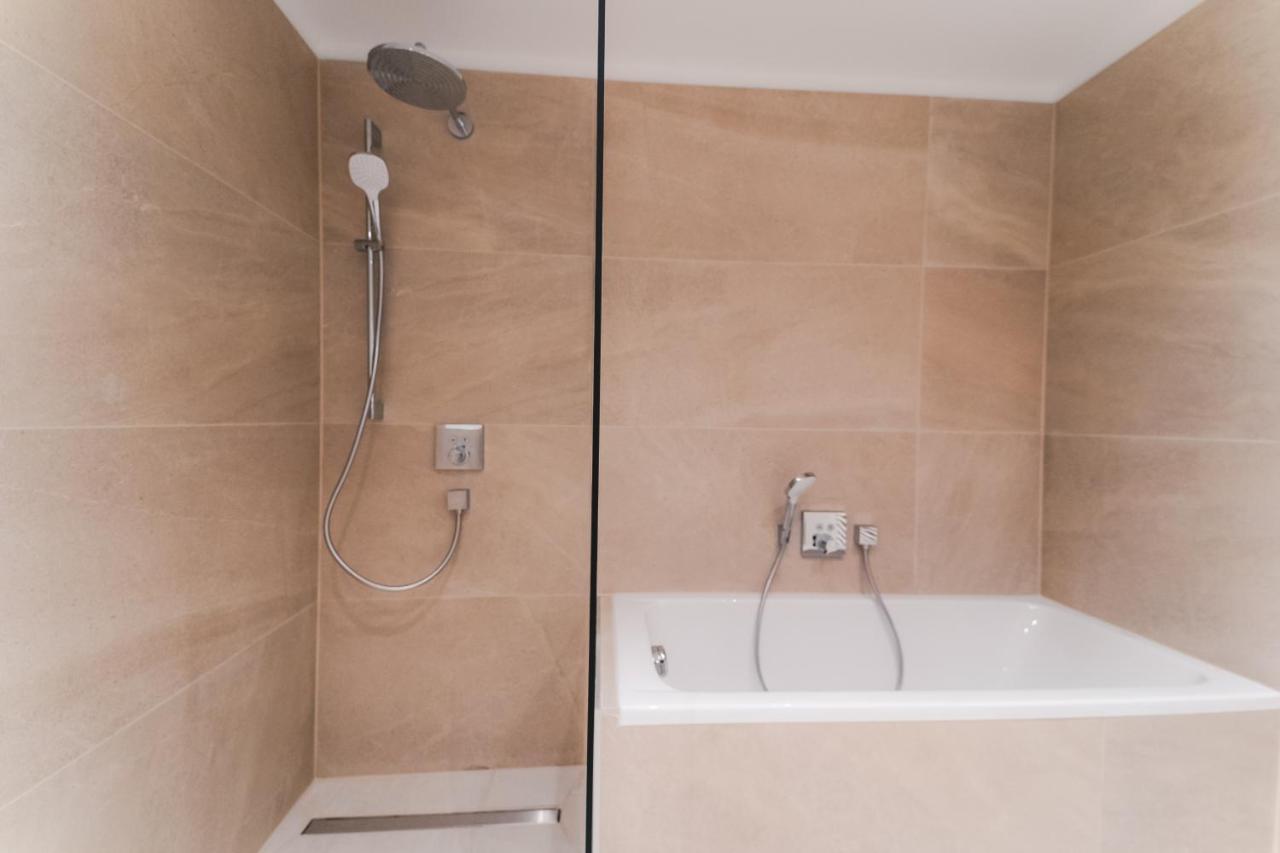 Triangle City Apartment II Wina Bagian luar foto